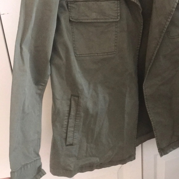 Jacket - Picture 4 of 4